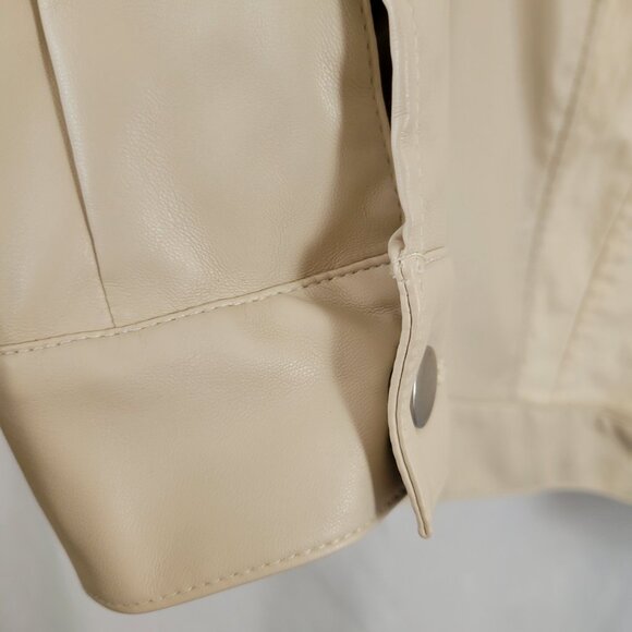 Bagatelle Ultra Soft Large Jacket Vegan Leather Button Front Beige pockets EUC - Picture 6 of 14